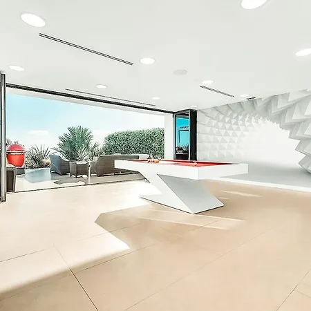 Royale - Sea Front Luxury Retreat By Clubprometheus Вилла Понта-ду-Сол