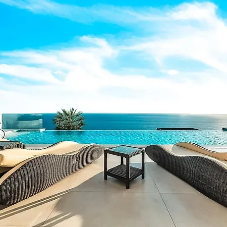 Villa Royale - Sea Front Luxury Retreat By Clubprometheus