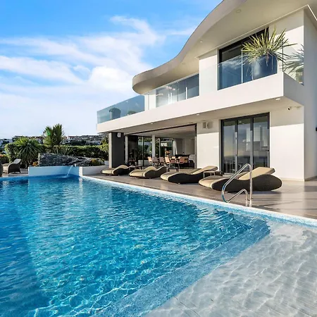 Royale - Sea Front Luxury Retreat By Clubprometheus