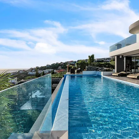 Villa Royale - Sea Front Luxury Retreat By Clubprometheus *